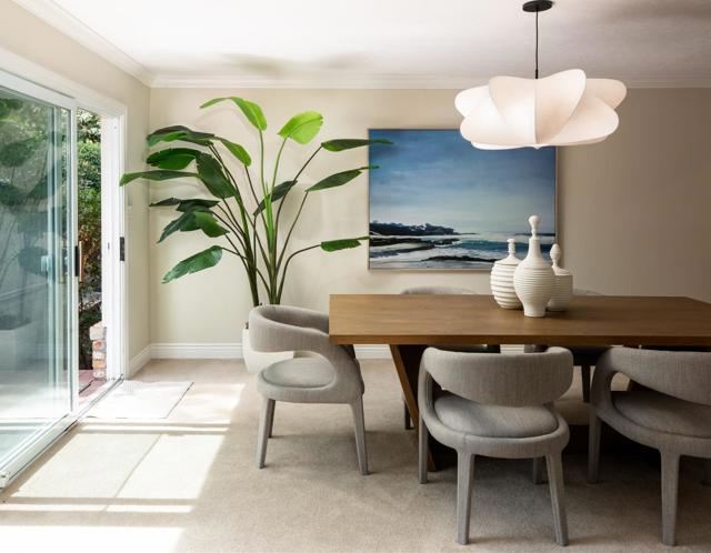 252 Raymundo Drive, Woodside CA: https://media.crmls.org/mediaz/0f232feb-f56d-4beb-8ab1-aaa42a24fb62.jpg
