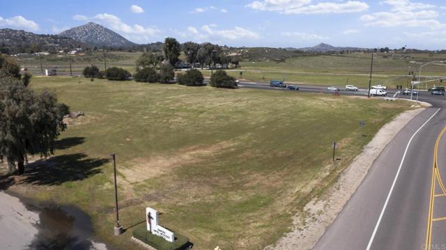 1 Highway 67, Ramona, California 92065, ,Residential Land,For Sale,Highway 67,NDP2402614