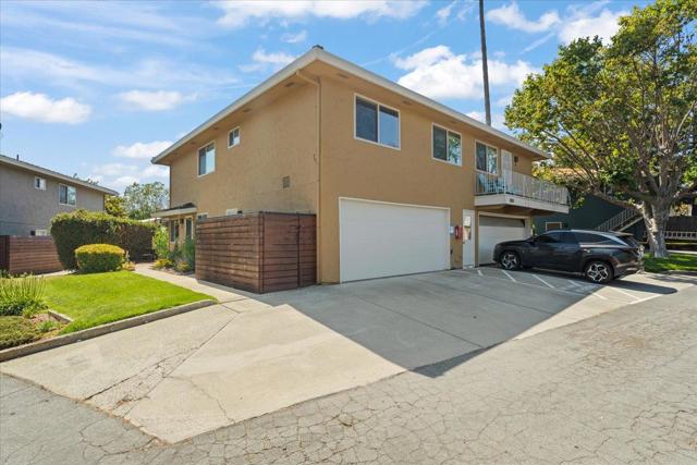 1420 Ruby Court, Capitola CA: https://media.crmls.org/mediaz/0f241501-3b27-48ac-a2da-b55468f116b7.jpg