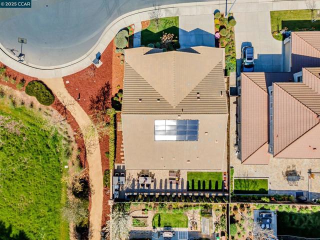190 Pasilla Ct, Morgan Hill CA: https://media.crmls.org/mediaz/0f24c6dc-196a-40ed-9846-17f9dd4269ec.jpg