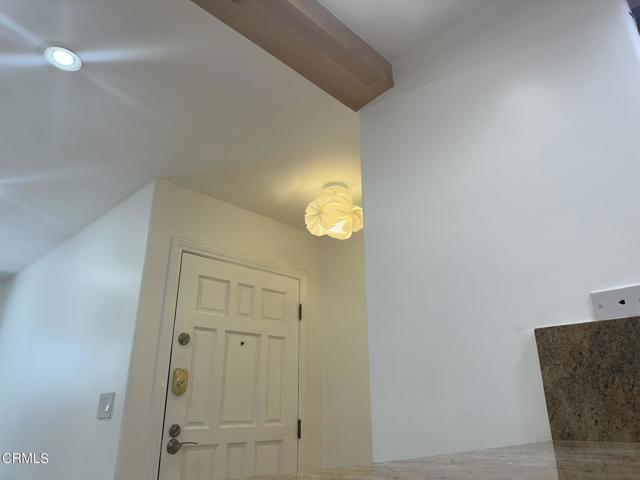 Detail Gallery Image 5 of 16 For 15511 Sherman Way #35,  Van Nuys,  CA 91406 - 1 Beds | 1 Baths