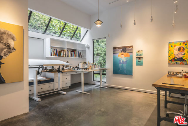 720 Brooktree Road, Los Angeles CA: https://media.crmls.org/mediaz/0f25e2d1-453d-4918-88e0-6126df3394d3.jpg