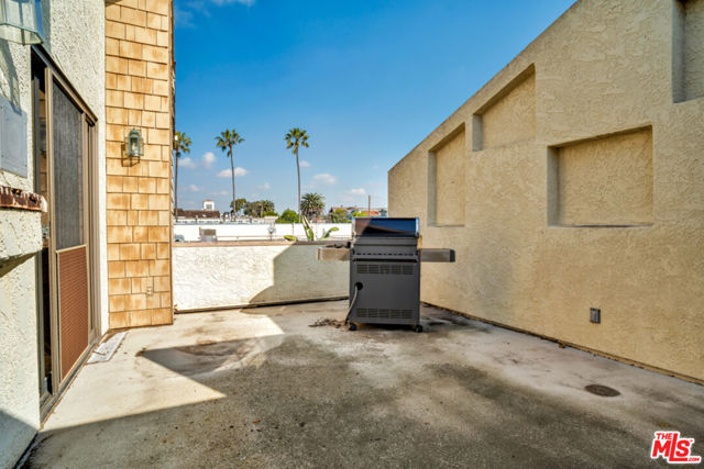 411 Broadway, Redondo Beach, California 90277, 3 Bedrooms Bedrooms, ,3 BathroomsBathrooms,Residential,For Sale,Broadway,25497081