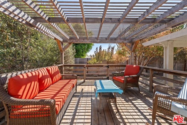 8116 Belford Avenue, Los Angeles CA: https://media.crmls.org/mediaz/0f275b1b-2526-42e0-83c6-1d4ca30d99a1.jpg