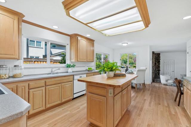 319 Montclair Road, Los Gatos CA: https://media.crmls.org/mediaz/0f27ad7b-3f12-41e3-b8f5-4dde31524fbd.jpg