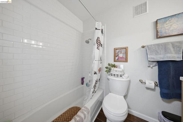 4081 Clayton Rd., Concord CA: https://media.crmls.org/mediaz/0f2867e2-816d-42e3-87cb-1308ccfbbc0e.jpg