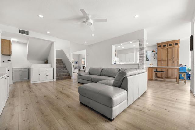 Detail Gallery Image 12 of 53 For 4912 Colusa Dr, Oceanside,  CA 92056 - 4 Beds | 3 Baths