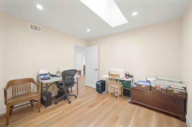 1104 Holly Oak Circle, San Jose CA: https://media.crmls.org/mediaz/0f29dfc4-45b1-4ac0-a457-69225b6f2aa8.jpg