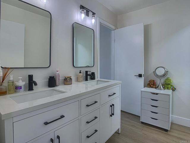 Detail Gallery Image 18 of 39 For 9230 Carlton Oaks Dr, Santee,  CA 92071 - 2 Beds | 1/1 Baths