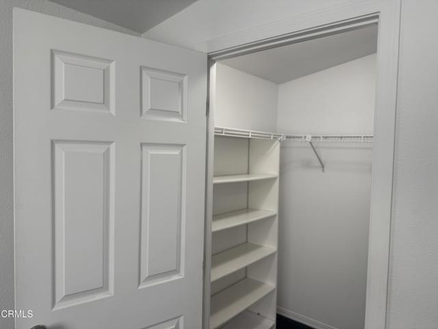 7 Wisteria Way, Ventura CA: https://media.crmls.org/mediaz/0f2a7912-99b8-4415-8e51-a5dad448ee80.jpg