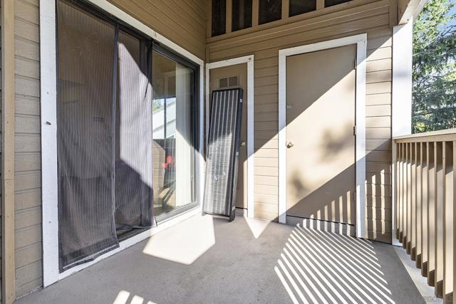 2933 Winding Ln, Antioch CA: https://media.crmls.org/mediaz/0f2bc451-34b4-4dfe-8ac0-ac5d9979bd50.jpg