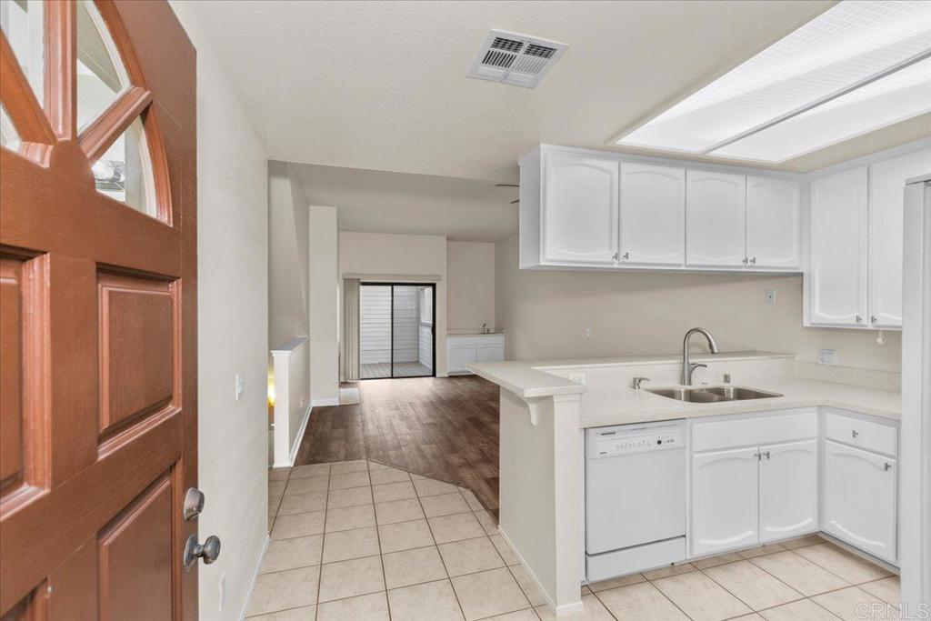4639 Executive Drive - photo 5