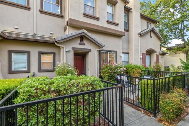 3114 Pinot Grigio, San Jose CA: https://media.crmls.org/mediaz/0f2d1ab8-6d6f-4553-b5b6-371b612e4df6.jpg