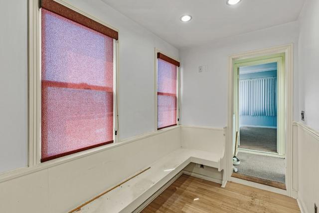 200 Cayuga Avenue, San Francisco CA: https://media.crmls.org/mediaz/0f2e7d4a-a8d0-41f6-93c0-f6f39aeefe6b.jpg