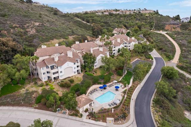 11325 Affinity Ct, San Diego CA: https://media.crmls.org/mediaz/0f2f1435-7ce3-4122-8fc9-8e8717972524.jpg