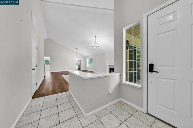 4020 Westminster Pl, Danville CA: https://media.crmls.org/mediaz/0f313a45-2e73-4c3e-96ec-951cb9f120e4.jpg