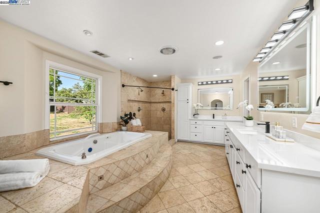 3370 Gardella Plaza, Livermore CA: https://media.crmls.org/mediaz/0f326baa-970d-4f18-9807-c48afe679a68.jpg