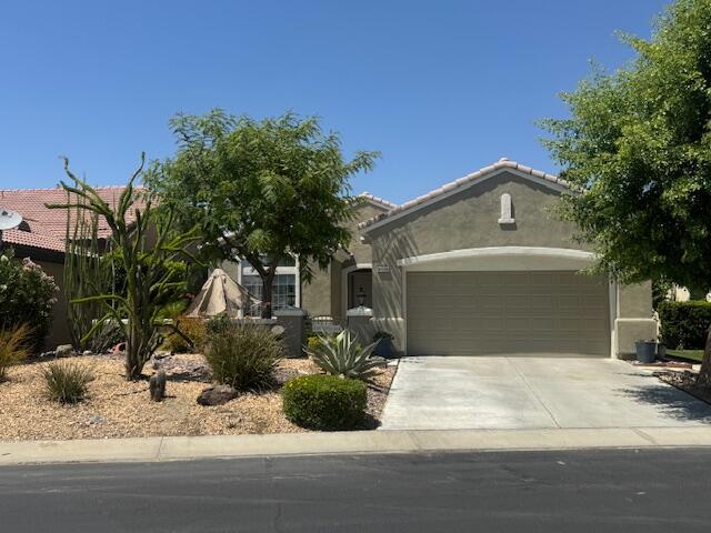 80536 Hoylake Drive, Indio CA: https://media.crmls.org/mediaz/0f32dfba-b3fb-4776-8d5f-2f6105f62df9.jpg
