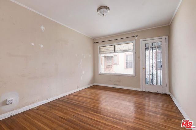 1844 Leighton Avenue, Los Angeles CA: https://media.crmls.org/mediaz/0f33308a-8614-4a0f-b7b5-6fde1b2fcc6f.jpg