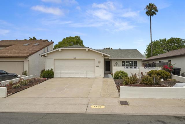 4456 Cather Avenue, San Diego CA: https://media.crmls.org/mediaz/0f33cb3c-e4ce-4113-98b9-ae258e2f250d.jpg