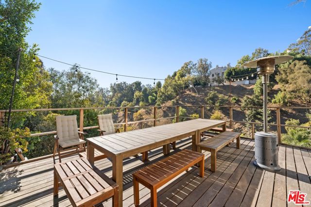 1311 Braeridge Drive, Beverly Hills CA: https://media.crmls.org/mediaz/0f343b6d-f590-4242-89f4-2f3ac4a4eb11.jpg