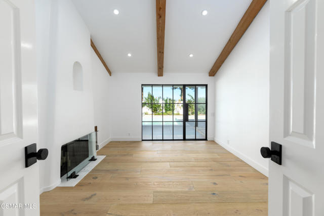 87 Pinecrest Road, Westlake Village CA: https://media.crmls.org/mediaz/0f34761b-fc5d-4dfc-9071-2c3f1551ae8b.jpg