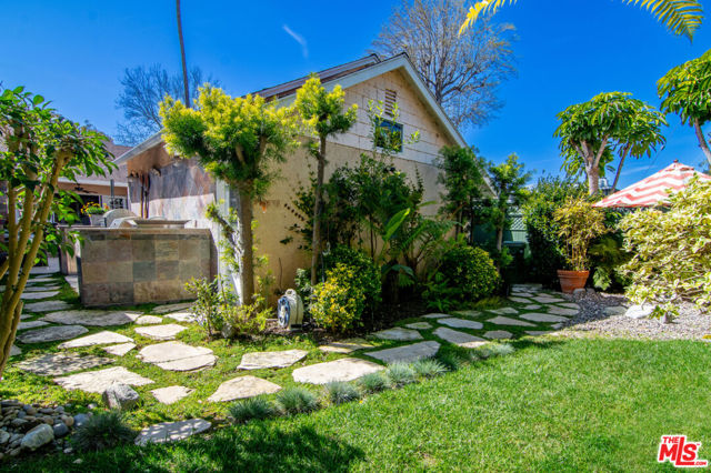 3200 Federal Avenue, Los Angeles CA: https://media.crmls.org/mediaz/0f34bd03-6ee9-4ede-810b-ebbc34ee16fb.jpg