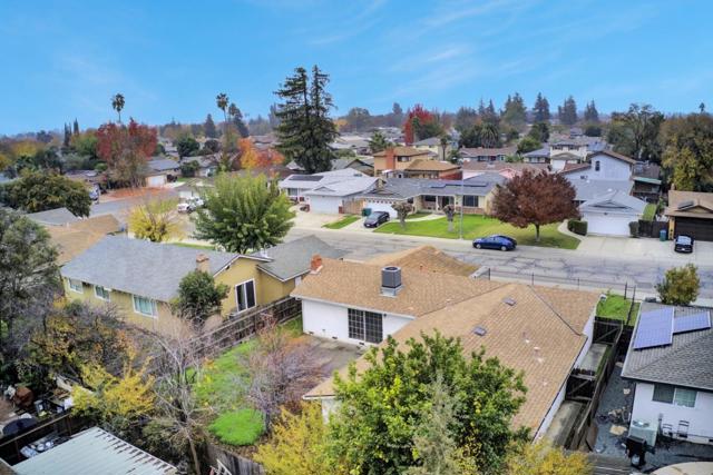 8734 Hermosa Court, Stockton CA: https://media.crmls.org/mediaz/0f3562c6-1349-47ad-a1a8-2d7bd02ef4c0.jpg