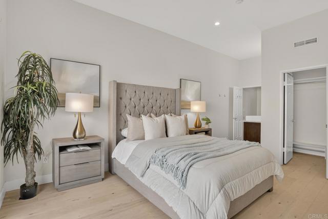 Detail Gallery Image 29 of 55 For 2021 Carnegie Ln #APT 7,  Redondo Beach,  CA 90278 - 3 Beds | 2/1 Baths