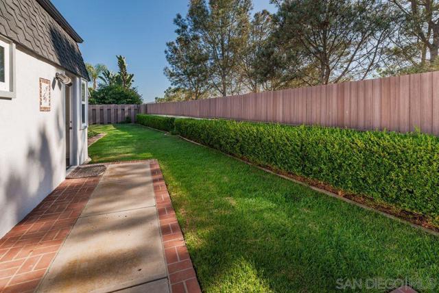8686 Cliffridge Ave., La Jolla CA: https://media.crmls.org/mediaz/0f379804-704c-49be-b1b8-91b95ba71834.jpg