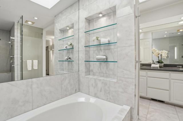 1621 Stone Pine Lane, Menlo Park CA: https://media.crmls.org/mediaz/0f37c3a5-5a86-443d-85be-6fab978078e9.jpg