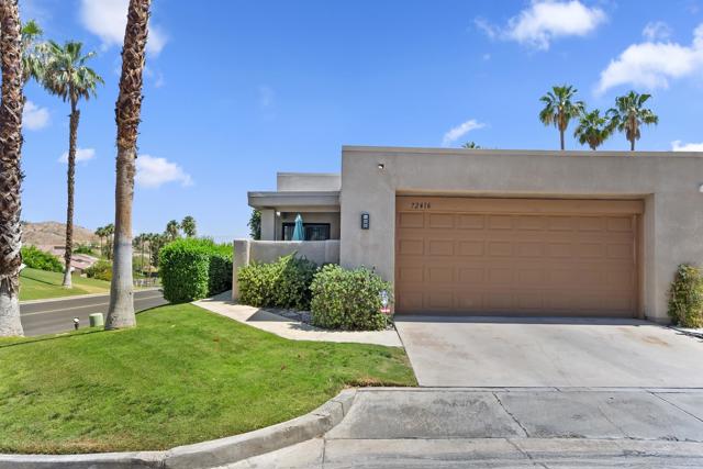 72416 Sommerset Drive, Palm Desert CA: https://media.crmls.org/mediaz/0f380c1a-cfce-4313-8c8f-c61367b9bcc6.jpg