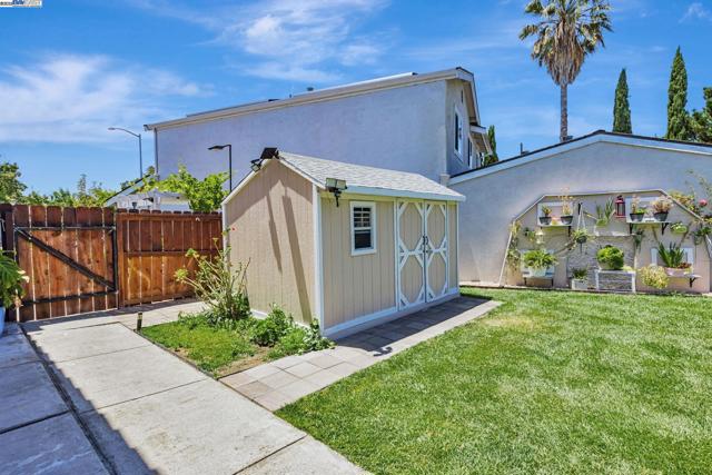 4243 Nerissa Cir, Fremont CA: https://media.crmls.org/mediaz/0f3965ab-b05f-4189-96e9-a12dbebd1458.jpg