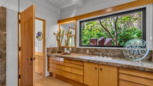 73297 Grapevine Street, Palm Desert CA: https://media.crmls.org/mediaz/0f3ad189-4957-4726-b5b2-1a4816414ddd.jpg