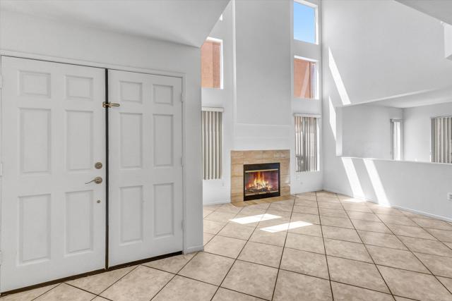 Detail Gallery Image 7 of 31 For 1374 Serena Circle #1,  Chula Vista,  CA 91910 - 3 Beds | 2/1 Baths