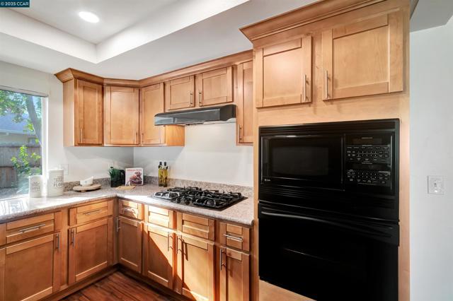 19 Marques Pl, Danville CA: https://media.crmls.org/mediaz/0f3bb88f-6b65-404f-a7a4-56ec9fcd1e75.jpg