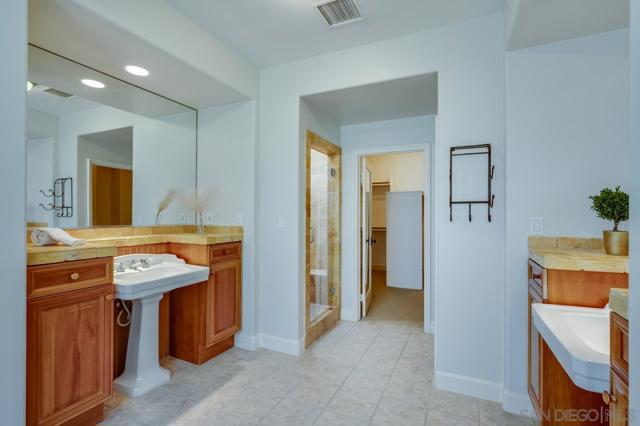 5199 Seagrove Place, San Diego CA: https://media.crmls.org/mediaz/0f3c31aa-a10c-4537-a6a4-c3238bcf9e19.jpg