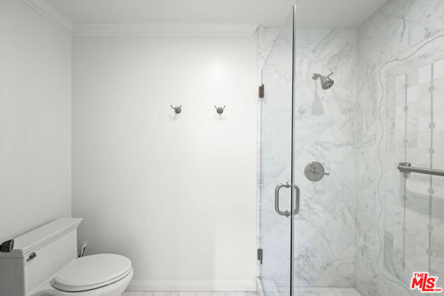 1490 Palisades Drive, Pacific Palisades CA: https://media.crmls.org/mediaz/0f3ce604-8e62-4840-af7f-5f78bc46a0d5.jpg