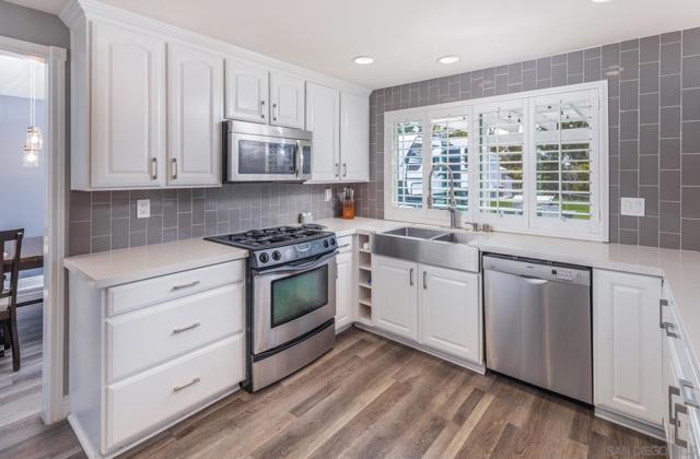 3702 Country Trail, Bonita CA: https://media.crmls.org/mediaz/0f3d20a7-0376-45b8-9db5-d6e9d111a9b2.jpg
