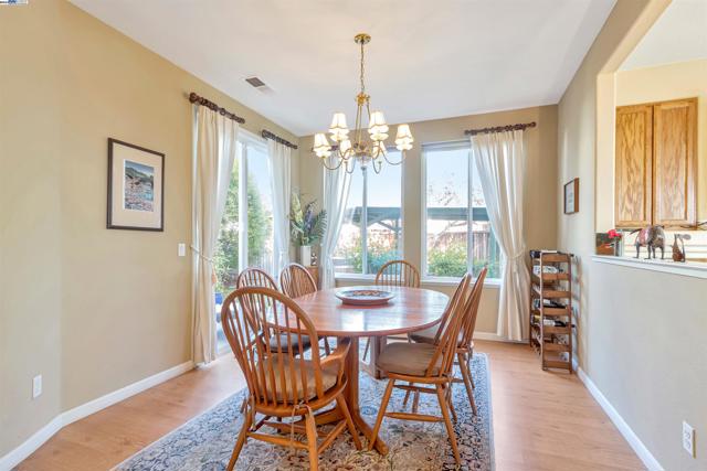Image 16 of 53 For 2386 Pacifica Ct