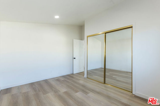 424 Markton Street, Los Angeles CA: https://media.crmls.org/mediaz/0f3e75a2-e3aa-4b62-9ba8-c9f7da094fdc.jpg