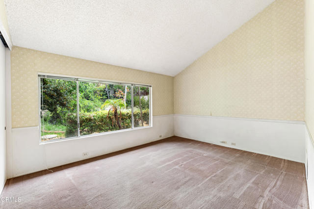 2813 E Appalachian Court, Westlake Village CA: https://media.crmls.org/mediaz/0f3ef1ec-70e1-4128-aa9e-27c92c06ea4b.jpg