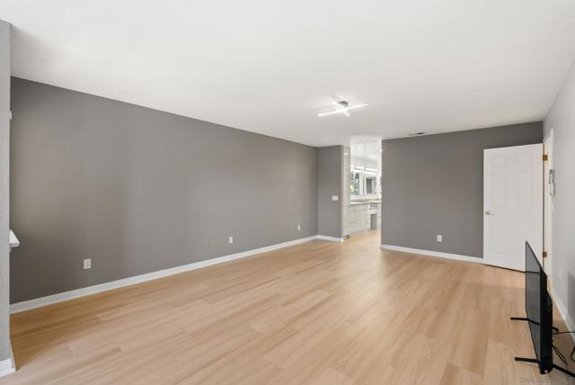 6518 Monte Fuego, Rancho Santa Fe CA: https://media.crmls.org/mediaz/0f3f2465-a544-47e8-a097-7a7ee9f0c9a3.jpg
