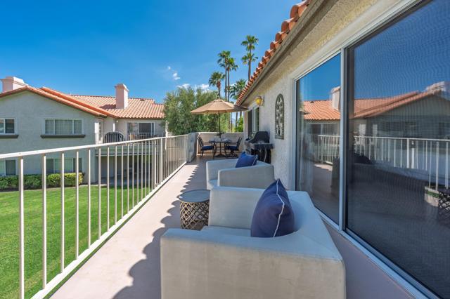 752 Vista Lago Drive N, Palm Desert, CA 92211