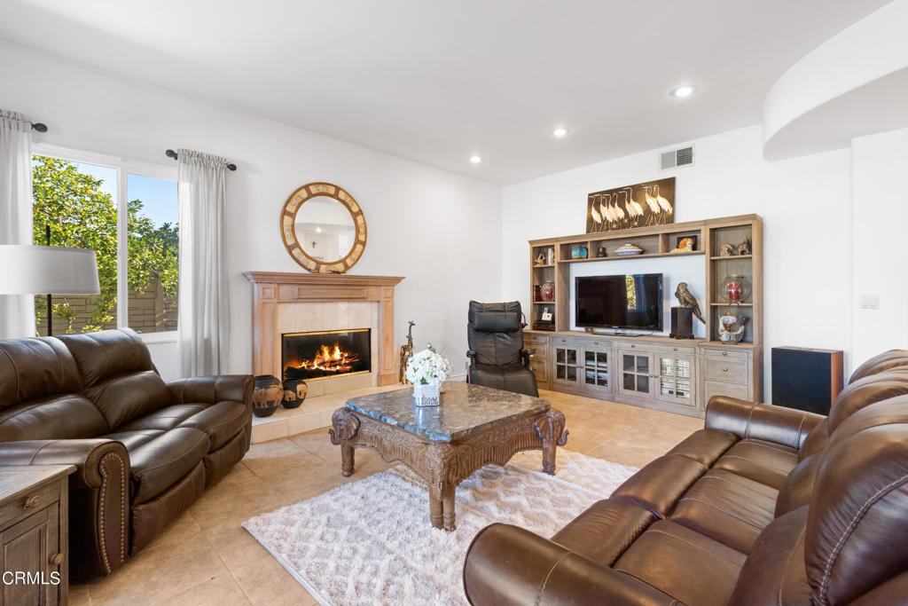 0f3fa4a3 9273 4da9 8c1e F9a6a8ce9820