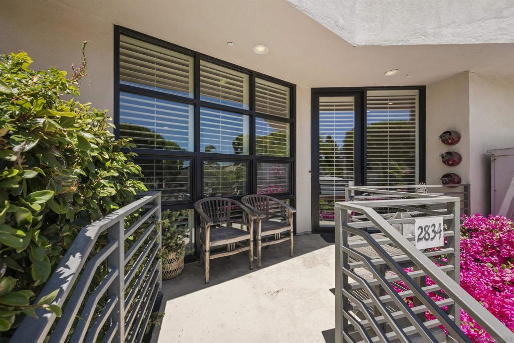 1021 Scott