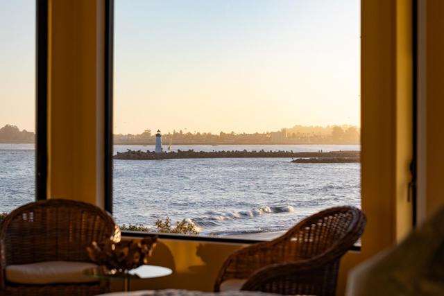 2900 E Cliff Drive, Santa Cruz CA: https://media.crmls.org/mediaz/0f408dc1-3437-471d-b4e6-828463099a31.jpg