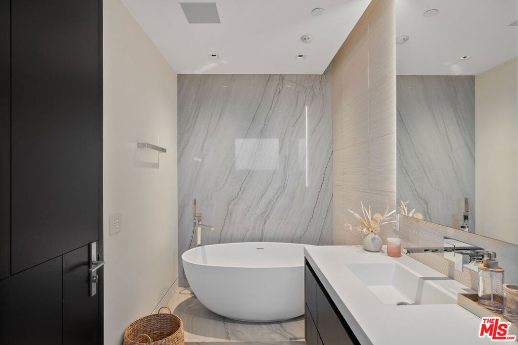 MLS #25488287 img 40