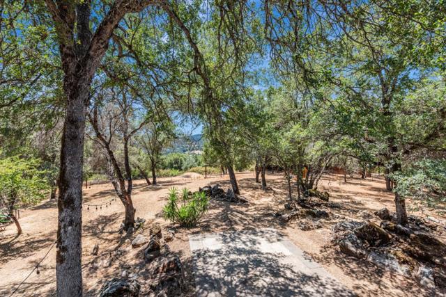3748 Baldwin Drive, Placerville CA: https://media.crmls.org/mediaz/0f42b84b-e82f-4c27-9c56-bffe17af6705.jpg