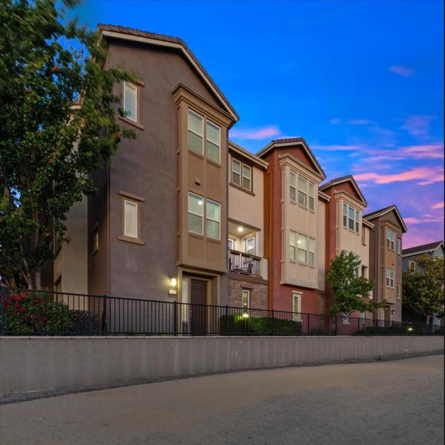 1507 Canal Street, Milpitas CA: https://media.crmls.org/mediaz/0f42caae-d2ea-4863-9e63-16494b72ec6f.jpg